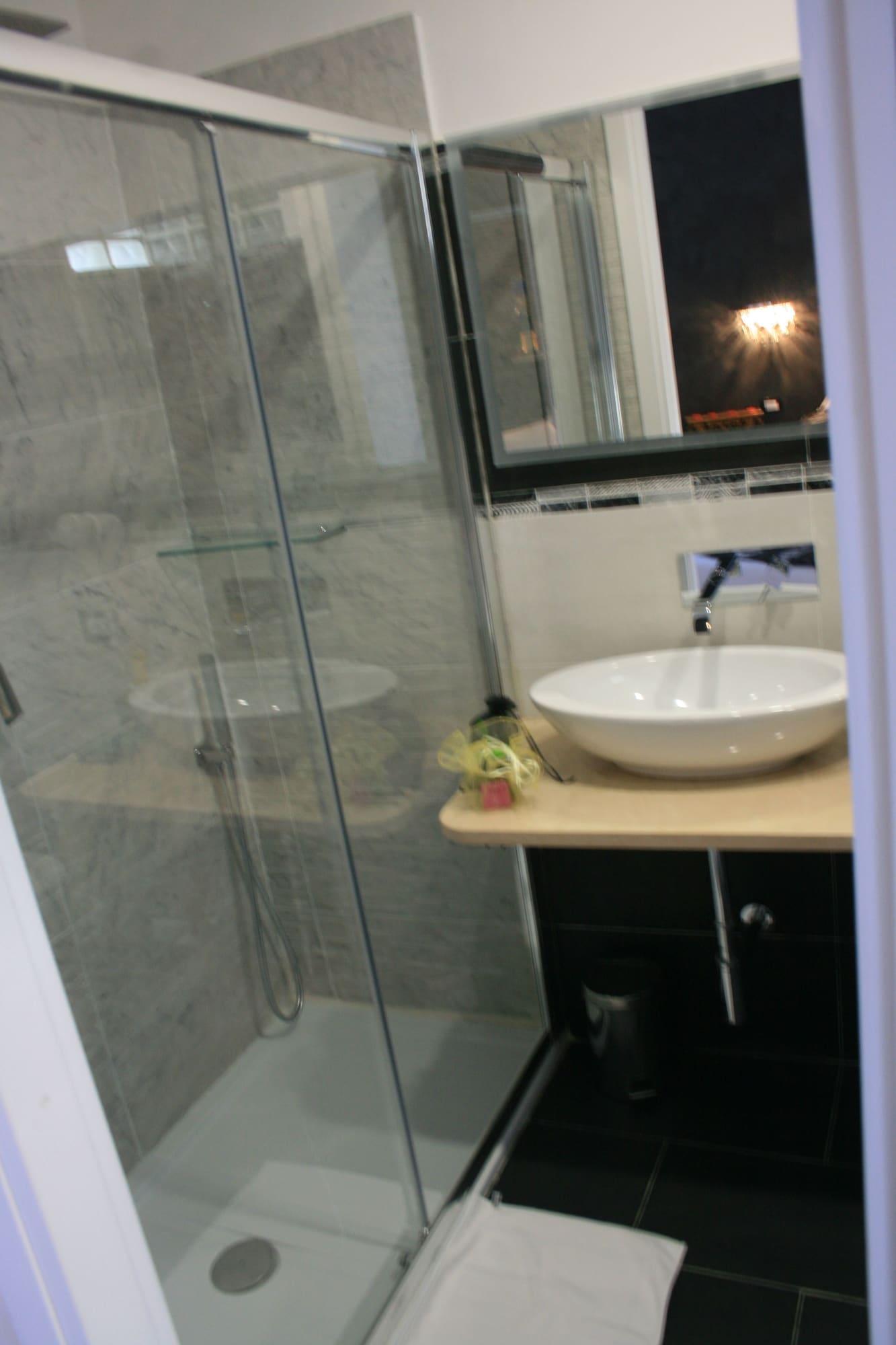 Crystal Rhome Rome Buitenkant foto