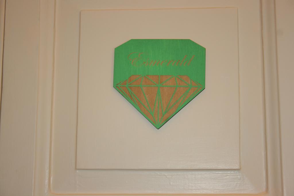 Crystal Rhome Rome Buitenkant foto