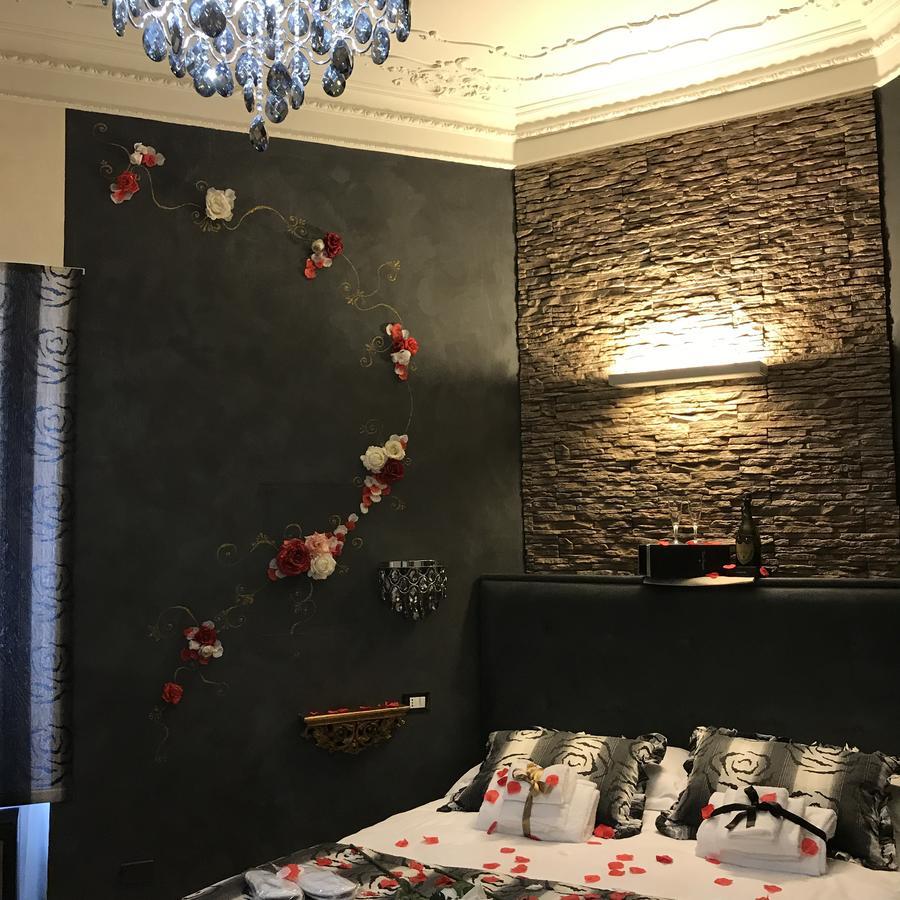 Crystal Rhome Rome Buitenkant foto